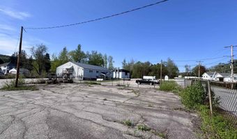 55 Maynesboro St, Berlin, NH 03570