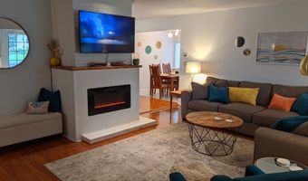 430 PINE St, Brookings, OR 97415