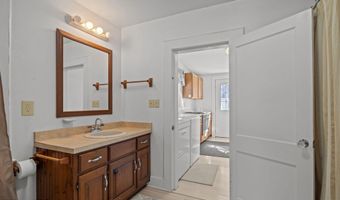 664 Seashore Dr, Atlantic, NC 28511