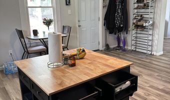 216 W Highland Ave, Ada, OH 45810