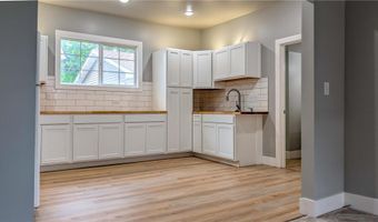 624 E Hawthorne St, Albert Lea, MN 56007
