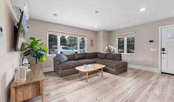 803 Kennebeck Ct, San Diego, CA 92109