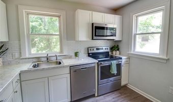 3310 Leo St, Alton, IL 62002