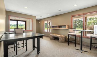 3700 11th Pl NE, Austin, MN 55912