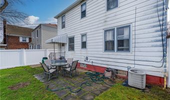 96 Hendricks Blvd, Amherst, NY 14226