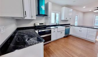 4 Arcade St, Johnston, RI 02919