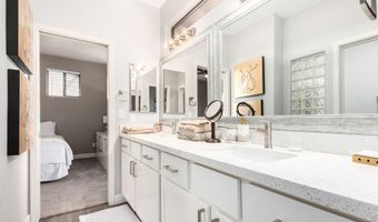333 N PENNINGTON Dr 15, Chandler, AZ 85224