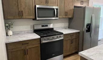828 Spark Ave, Albert Lea, MN 56007