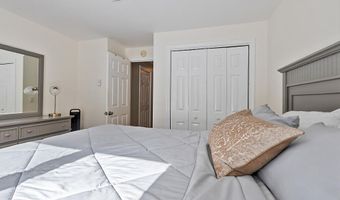 34 Parkwood Dr, Augusta, ME 04330