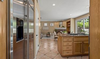 7520 E Toyon Ln, Anaheim, CA 92808