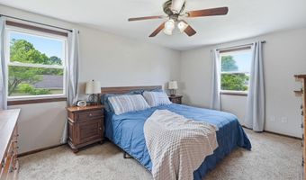 1102 Heritage Ln, Angola, IN 46703