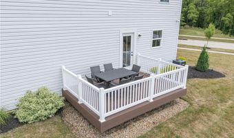 182 Captain Trl, Seville, OH 44273