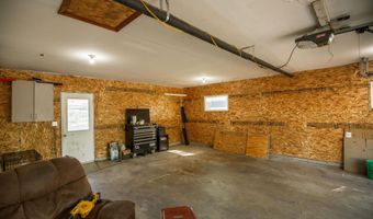 711 E Chubb St, Algona, IA 50511