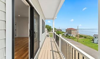 51 Burnett Rd, Warwick, RI 02889