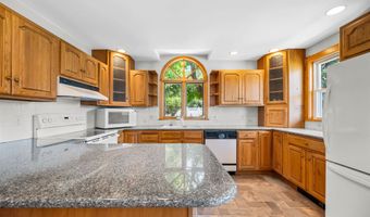 55 Maple Ave, Barre, VT 05641