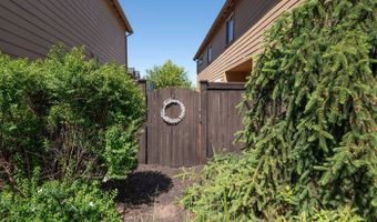 3711 NE Purcell Blvd, Bend, OR 97701