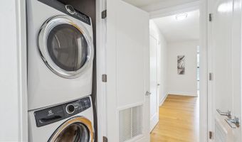 8302 WOODMONT Ave #306, Bethesda, MD 20814