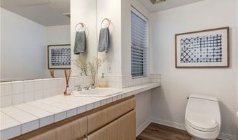 171 N Church Ln 617, Los Angeles, CA 90049