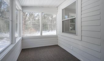 437 Chester Rd, Auburn, NH 03032