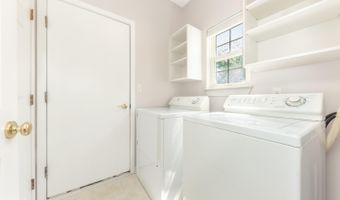 3148 Fenview Dr, Ann Arbor, MI 48108