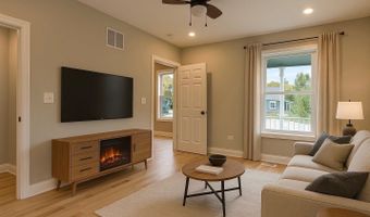 102 Center St, Algonquin, IL 60102