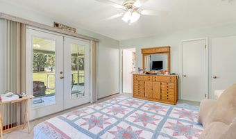 1401 Greenwood Rd, Baker, FL 32531