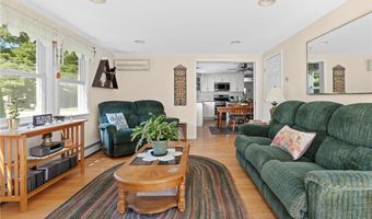 76 W Allenton Rd, North Kingstown, RI 02852