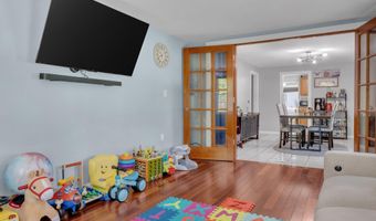 9 Middle Road Ext, Standish, ME 04084