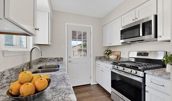 412 SESAME St SW, Albuquerque, NM 87121