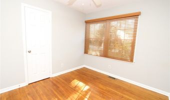 819 James St, Apex, NC 27502