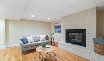 220 W 4TH Ave, Cheyenne, WY 82001