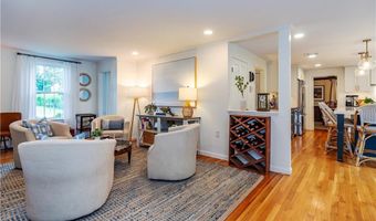 155 Oakdale Rd, North Kingstown, RI 02852