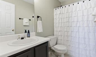 56 Princeton Glen Ct, Adairsville, GA 30103