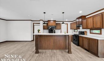 2060 Washington St, Algonac, MI 48001
