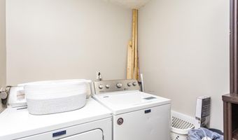 688 Saunders Hollow Rd, Barboursville, WV 25504