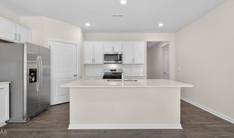 66 Honeydew Dr, Angier, NC 27501