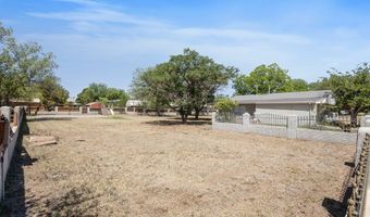 805 N 8th St, Alpine, TX 79830