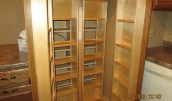 104 E 22nd St, Atlantic, IA 50022
