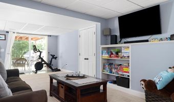 77 Scenic Way, Exeter, RI 02822