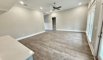 105 Orchard Cir, Adel, GA 31620