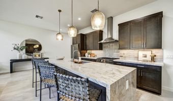 6525 E CAVE CREEK Rd 101, Cave Creek, AZ 85331