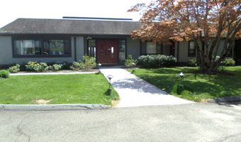 16 Harbour Vlg B, Branford, CT 06405