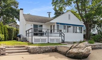 15 River Rd, Branford, CT 06405