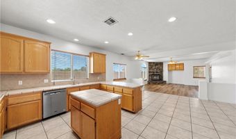 12922 Lompoc, Apple Valley, CA 92308