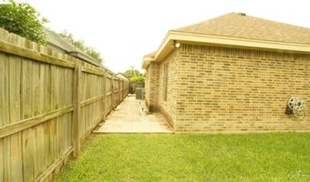 1608 N San Antonio St, Alton, TX 78573