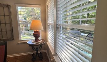 7327 Oak Knoll Dr, Indianapolis, IN 46217