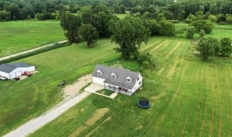 3525 Howland Rd, Almont, MI 48003