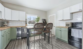 343 W 11th St, Auburn, IN 46706