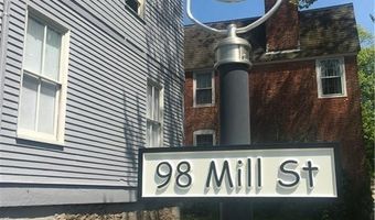 98 Mill St 3, Newport, RI 02840