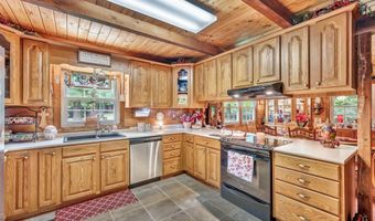 684 Mardis Point Rd, Baileyton, AL 35019
